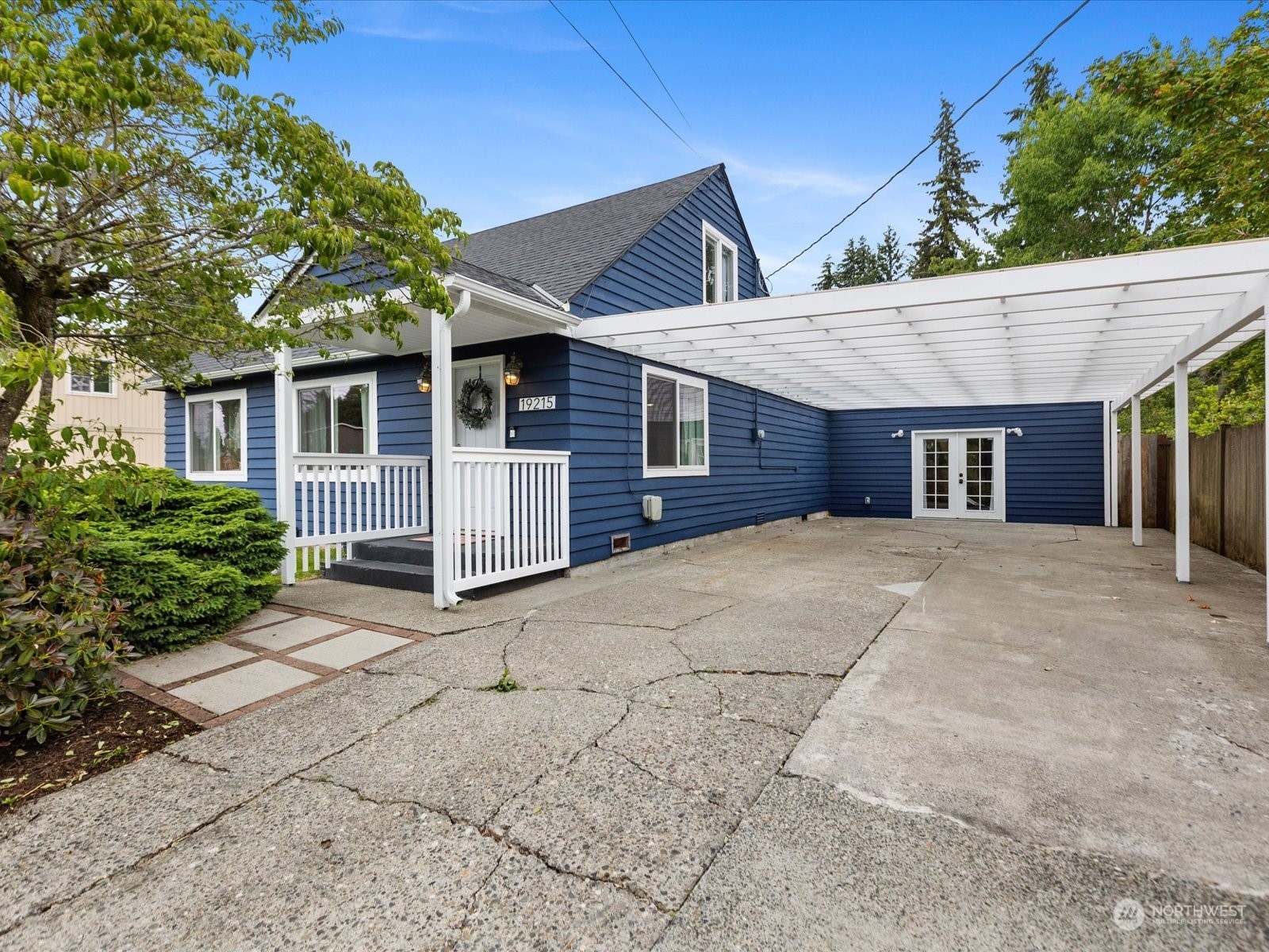 Property Photo:  19215 48th Avenue W  WA 98036 