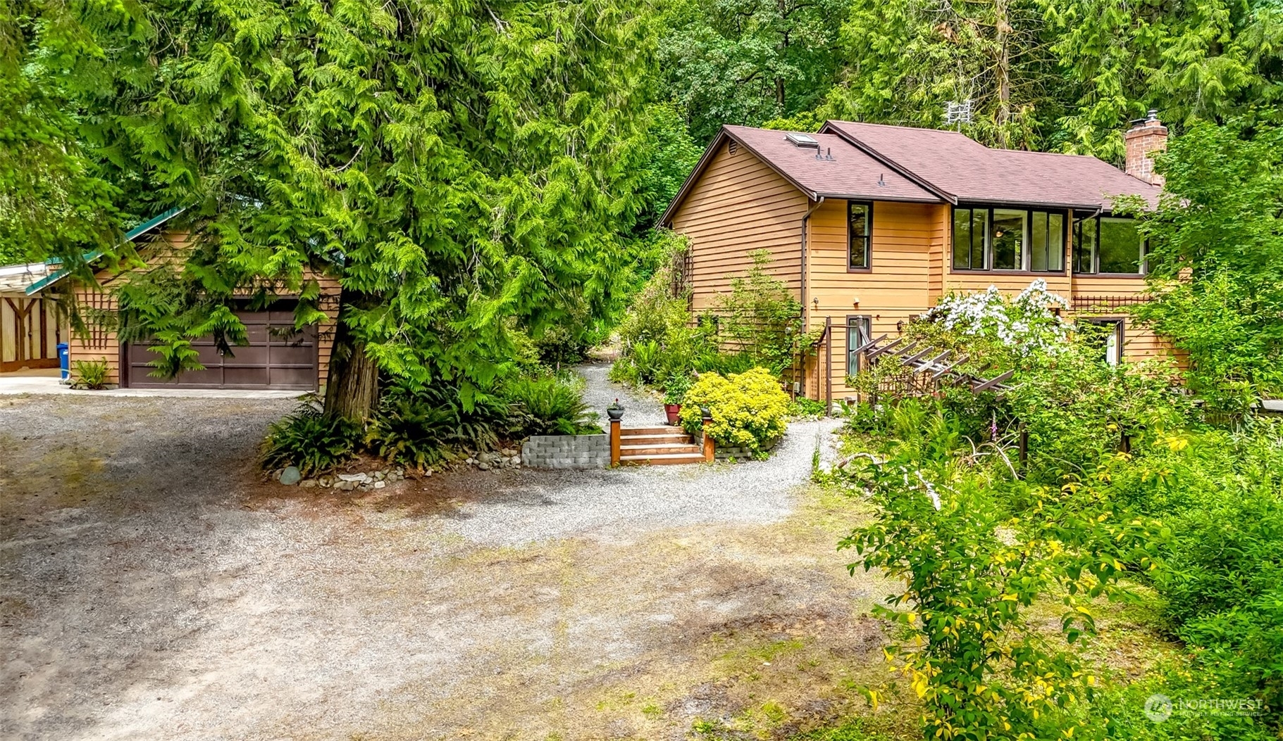 Property Photo:  19211 SE 118th Street  WA 98027 