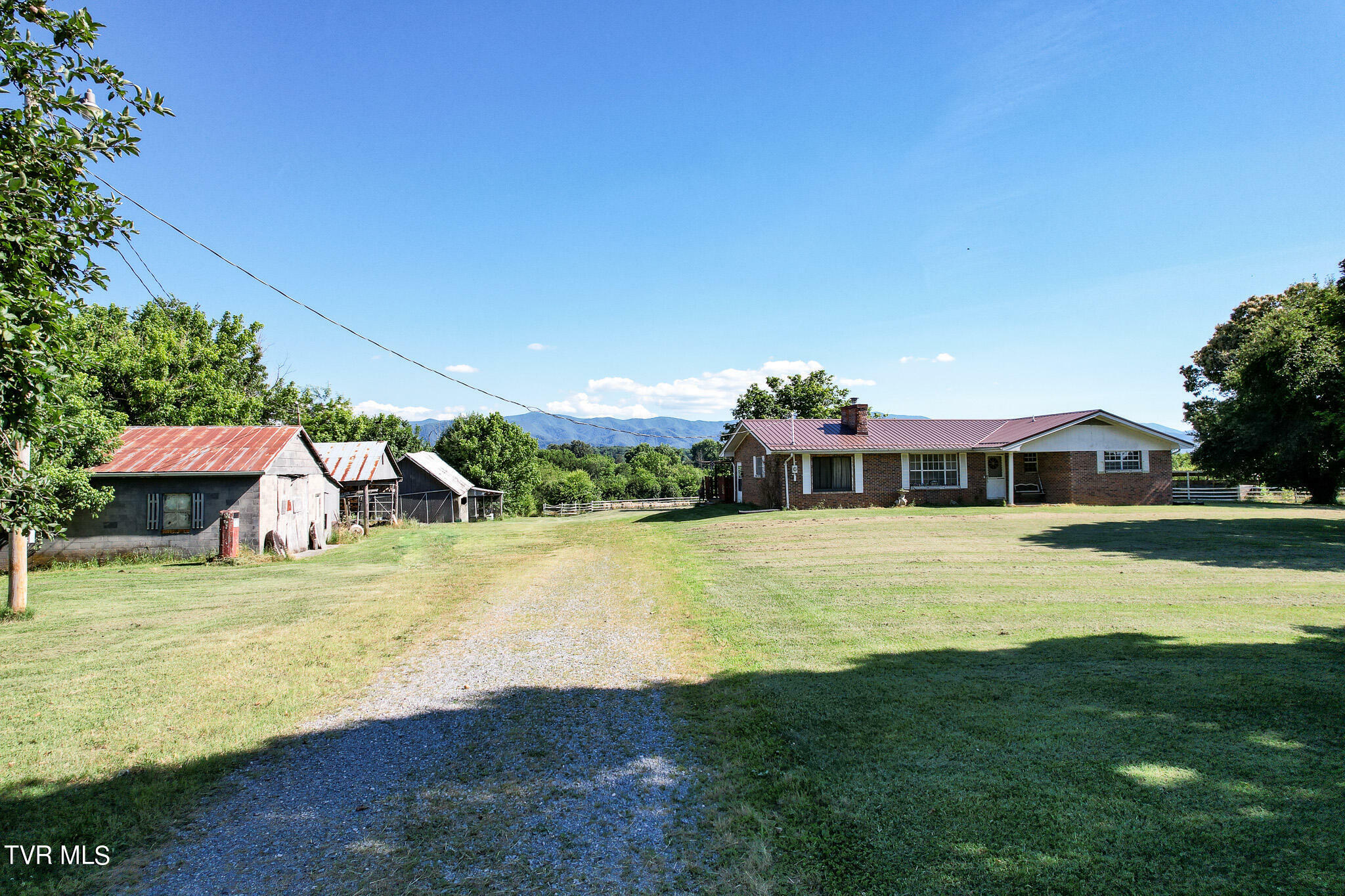 Property Photo:  159 Lester Snapp Road  TN 37681 