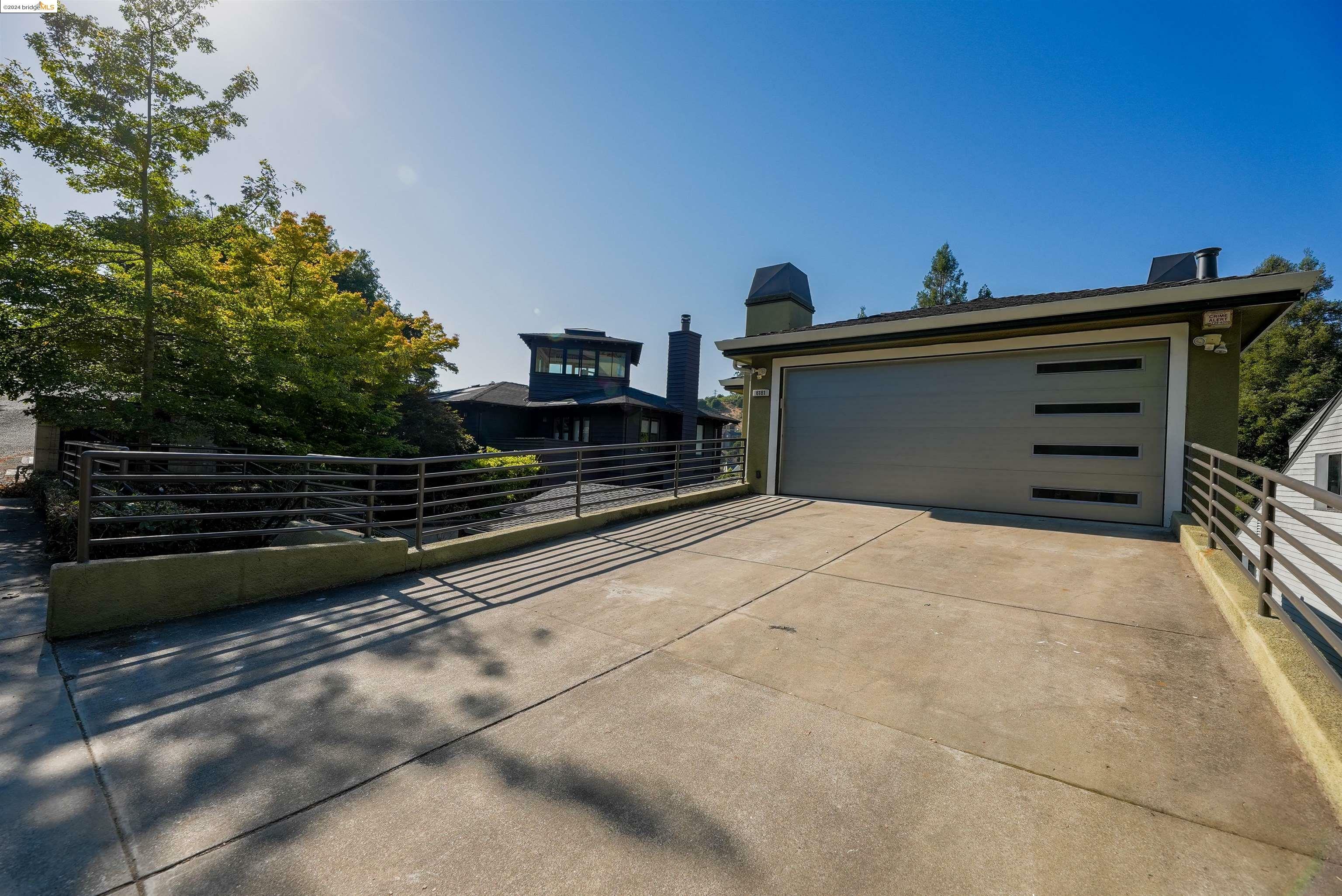 Property Photo:  6181 Swainland Rd  CA 94611 