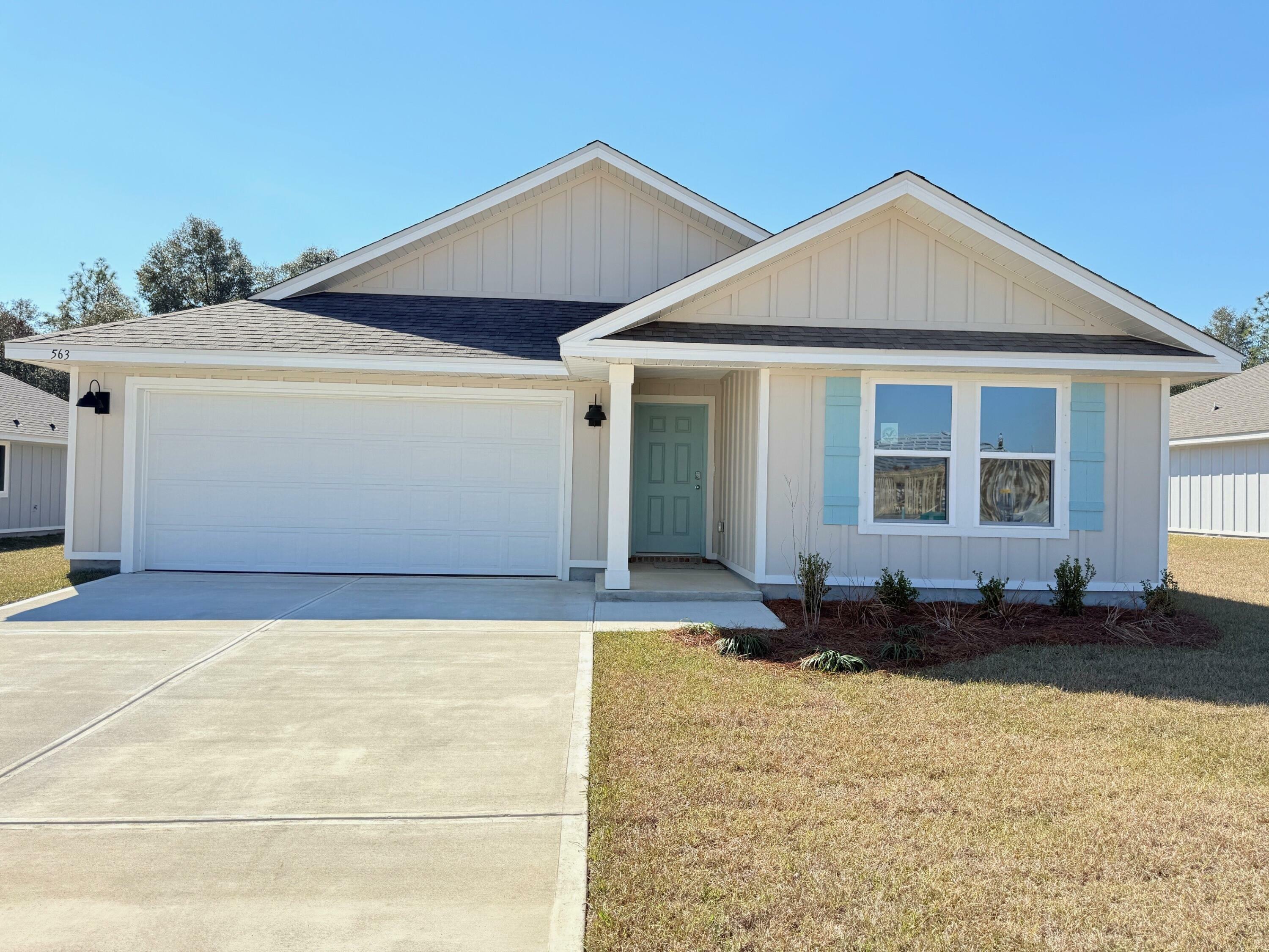 Property Photo: 563 Mary Lou Way FL 32539