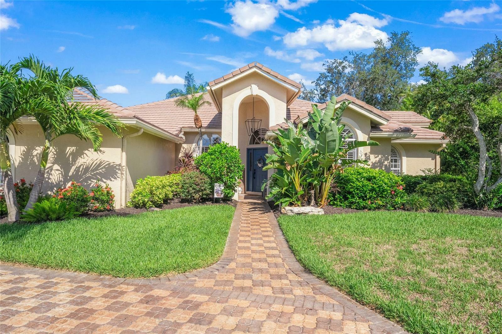 8528 Woodbriar Drive  Sarasota FL 34238 photo