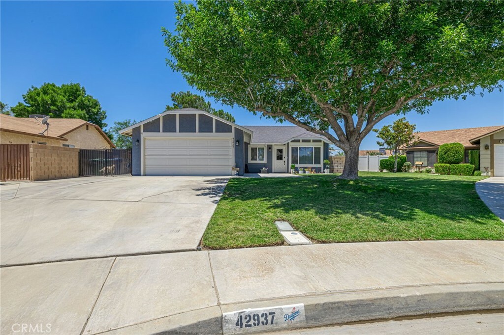 Property Photo: 42937 Sunny Lane CA 93536