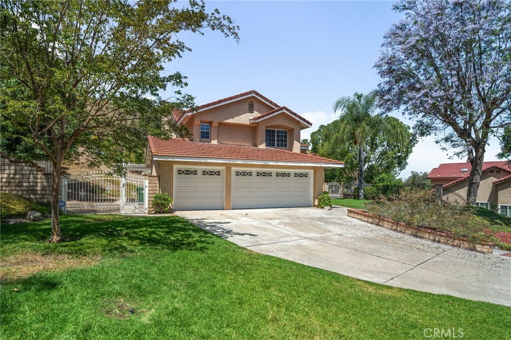 Property Photo:  17011 Canyon Creek Circle  CA 92503 