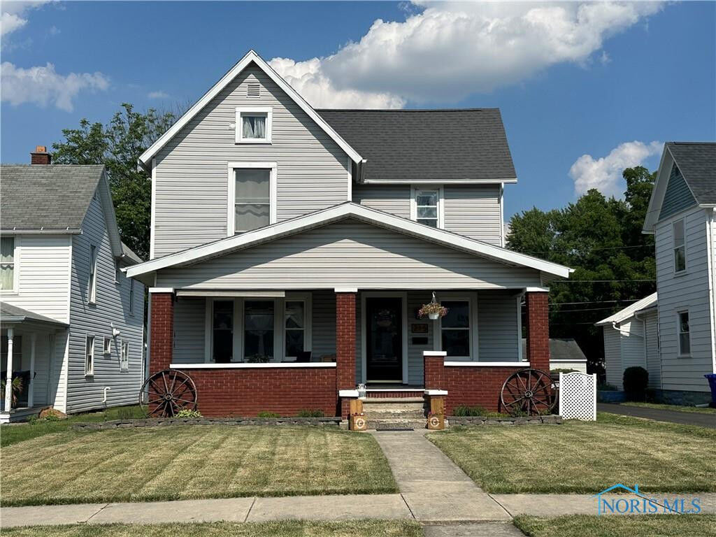 Property Photo: 215 Shinkle Street OH 45840