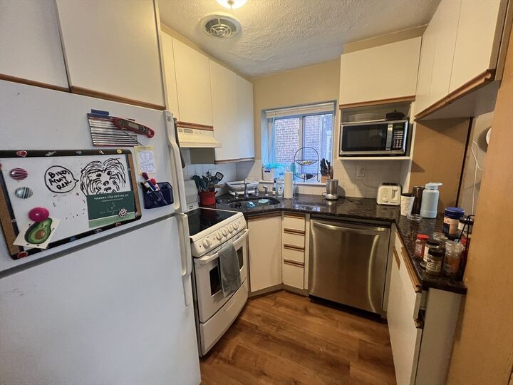 Property Photo:  133 Beaconsfield 21  MA 02445 