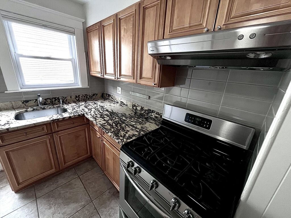 Property Photo:  14 Winter Street 1  MA 01906 