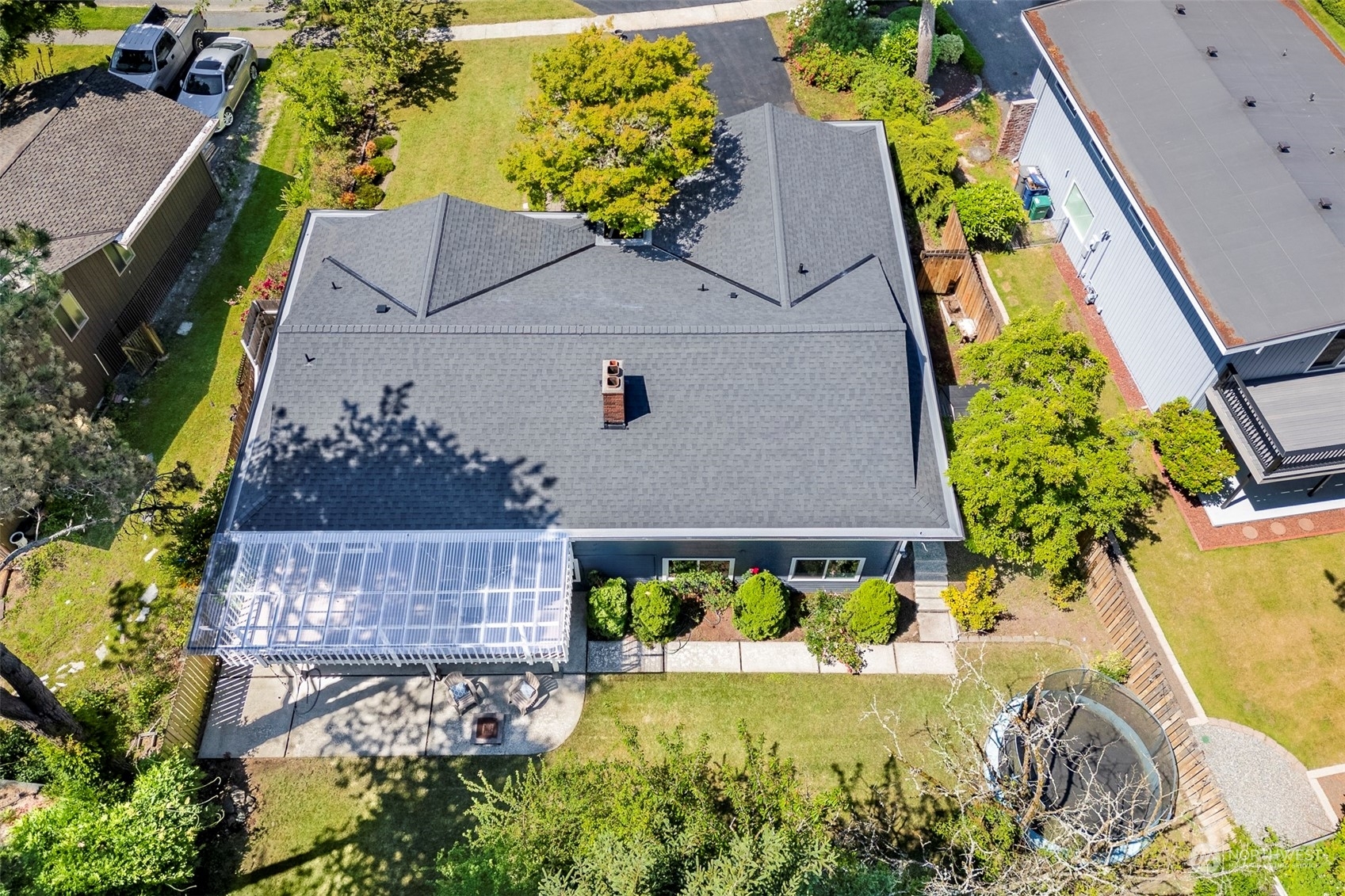 Property Photo: 5324 156th Drive NE WA 98052