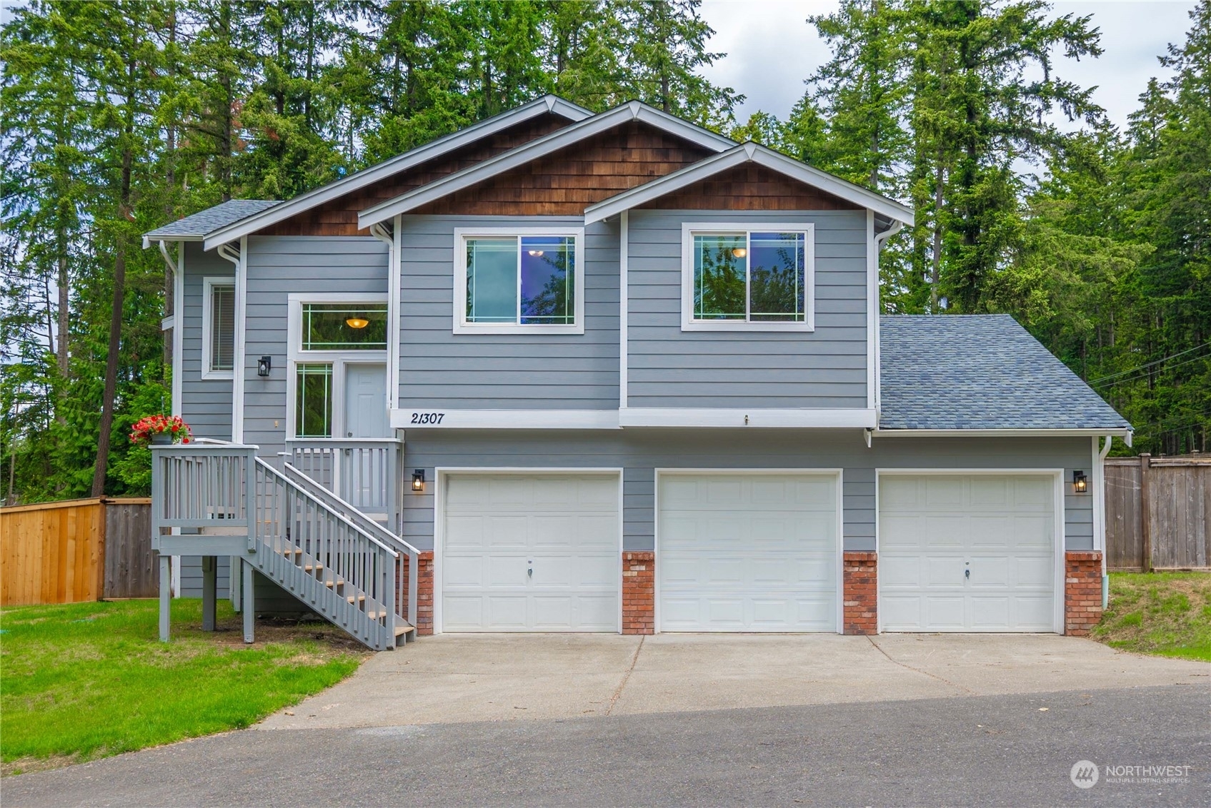 Property Photo:  21307 110th Street Ct E  WA 98391 