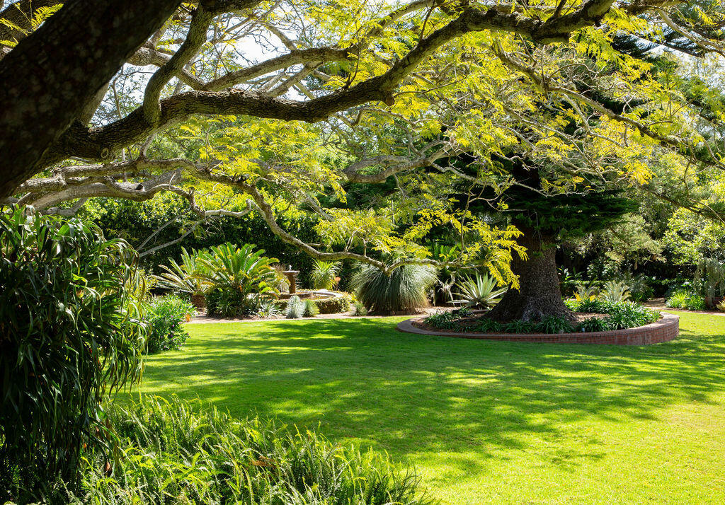 Property Photo:  1682 E Valley Road  CA 93108 