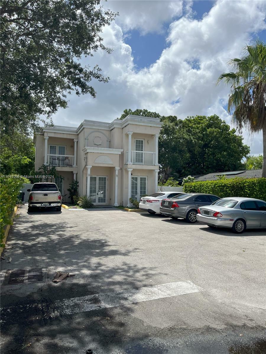 Property Photo:  1041 NW 2nd Ave A  FL 33311 
