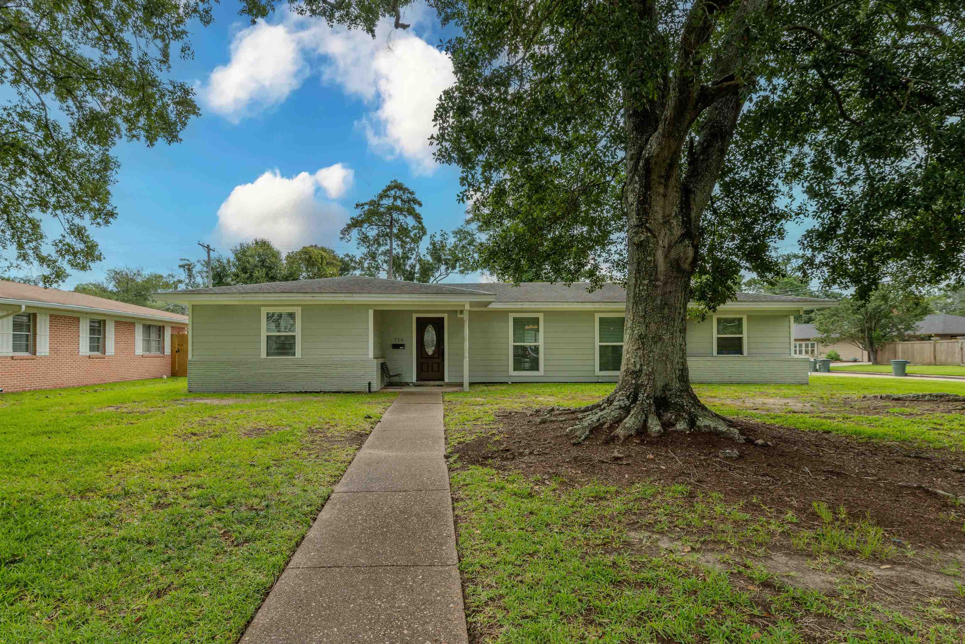 Property Photo:  710 Wade  TX 77706 