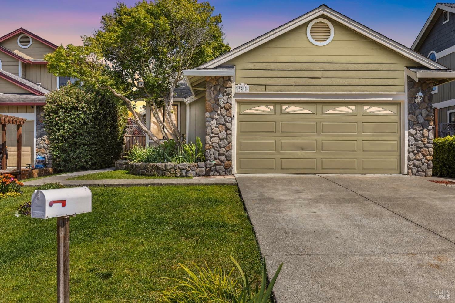 Property Photo: 36 Allegheny Court CA 94954