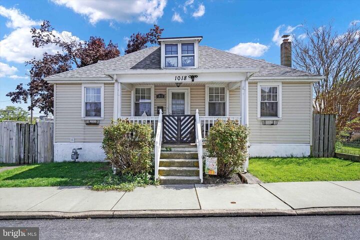 1018 W Locust Street  York PA 17404 photo