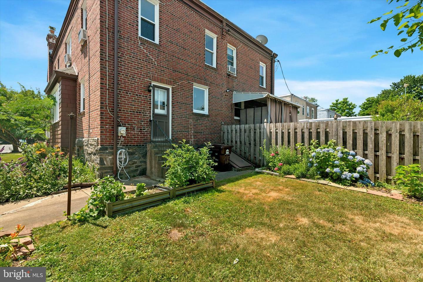 Property Photo:  185 W Plumstead Avenue  PA 19050 