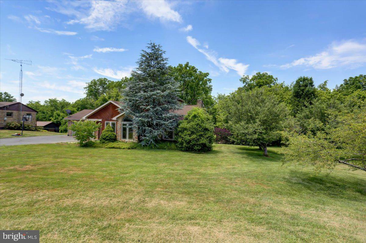 Property Photo:  663 Great Cove Road  PA 17267 