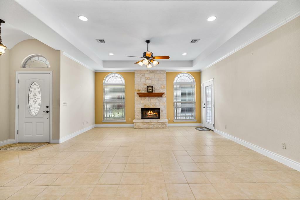 Property Photo:  449 Summit Circle  TX 78624 