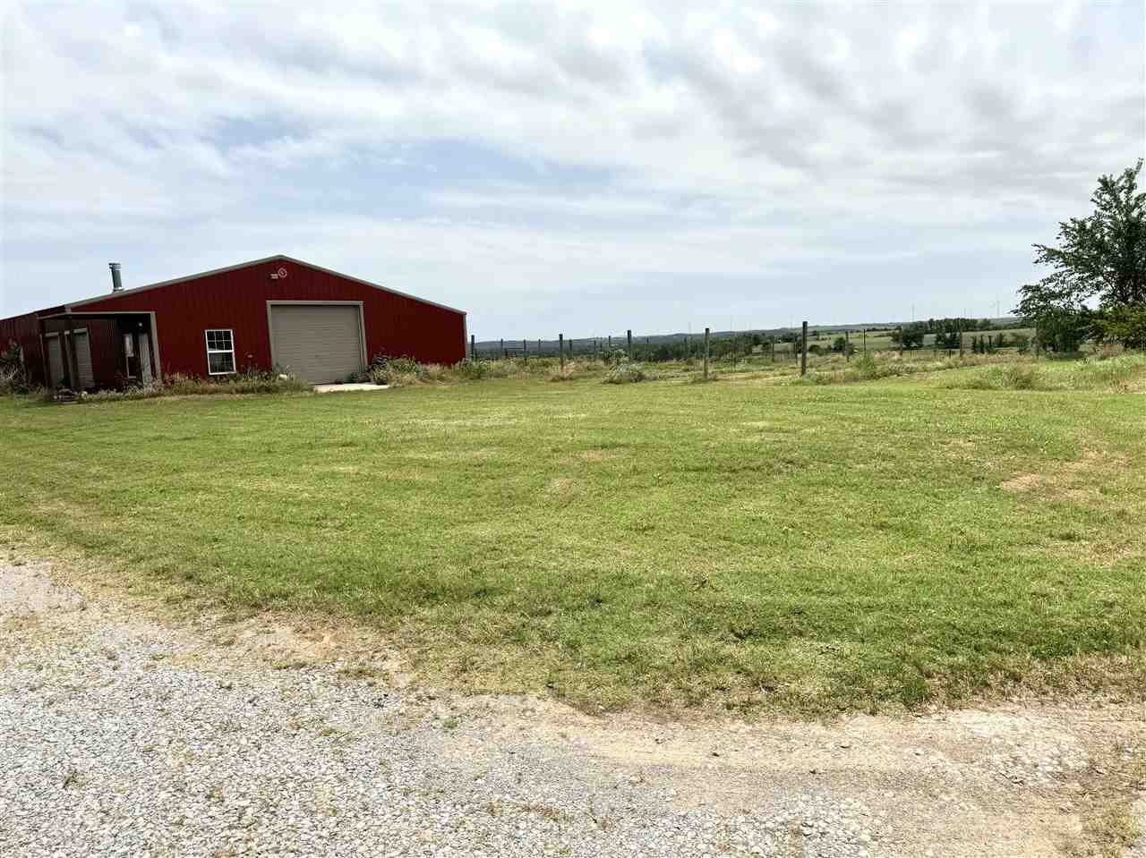 Property Photo:  33145 County Road 2610  OK 73055 