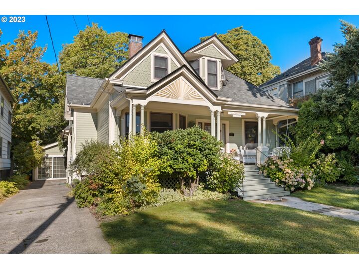 Property Photo: 1927 NE 16th Ave OR 97212