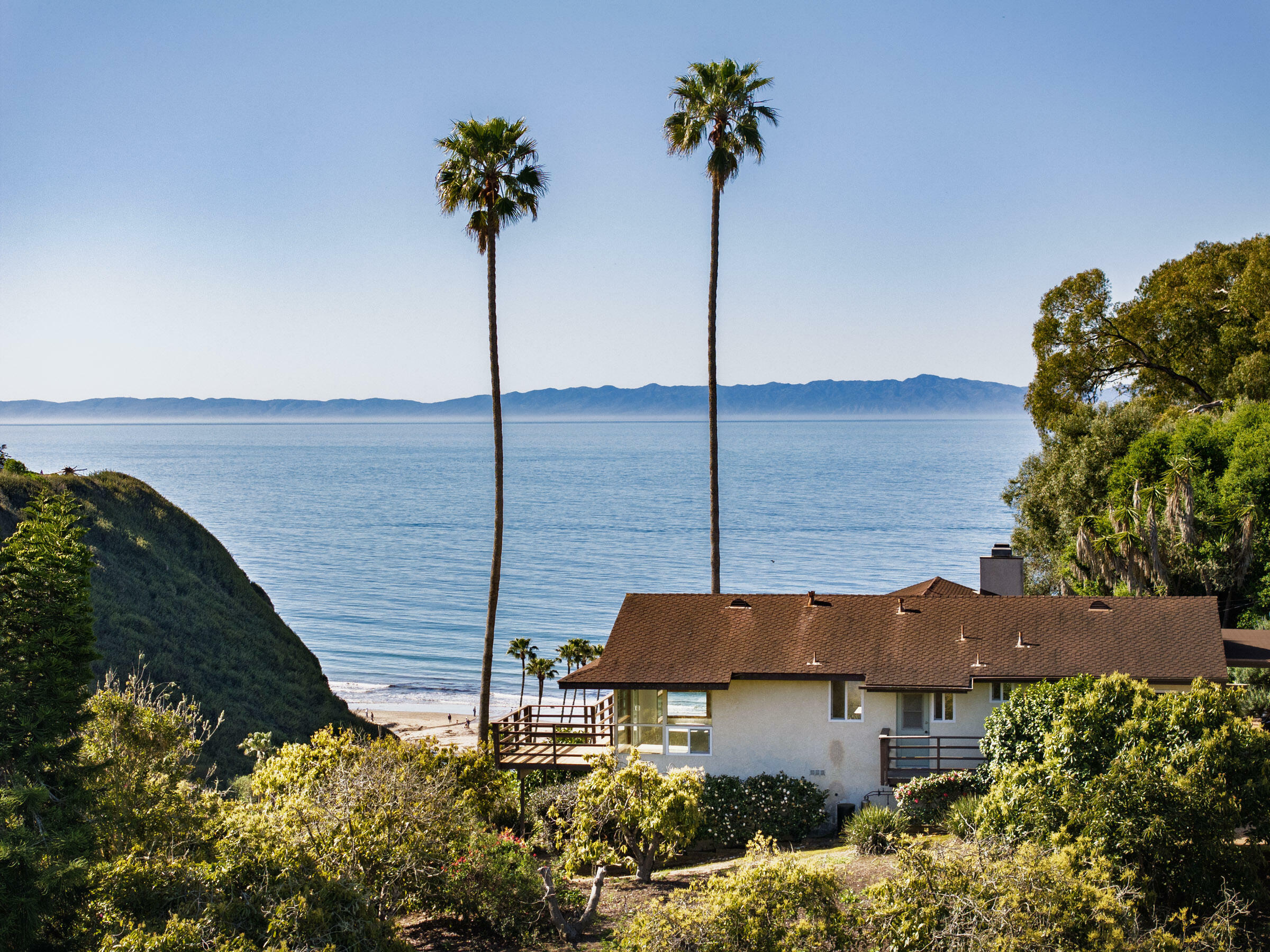 Property Photo:  3029 Sea Cliff  CA 93109 