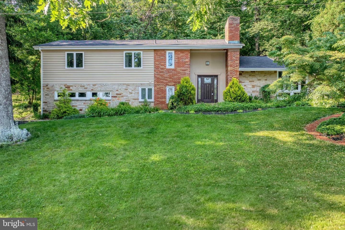 Property Photo:  3373 Barwood Road  PA 17406 