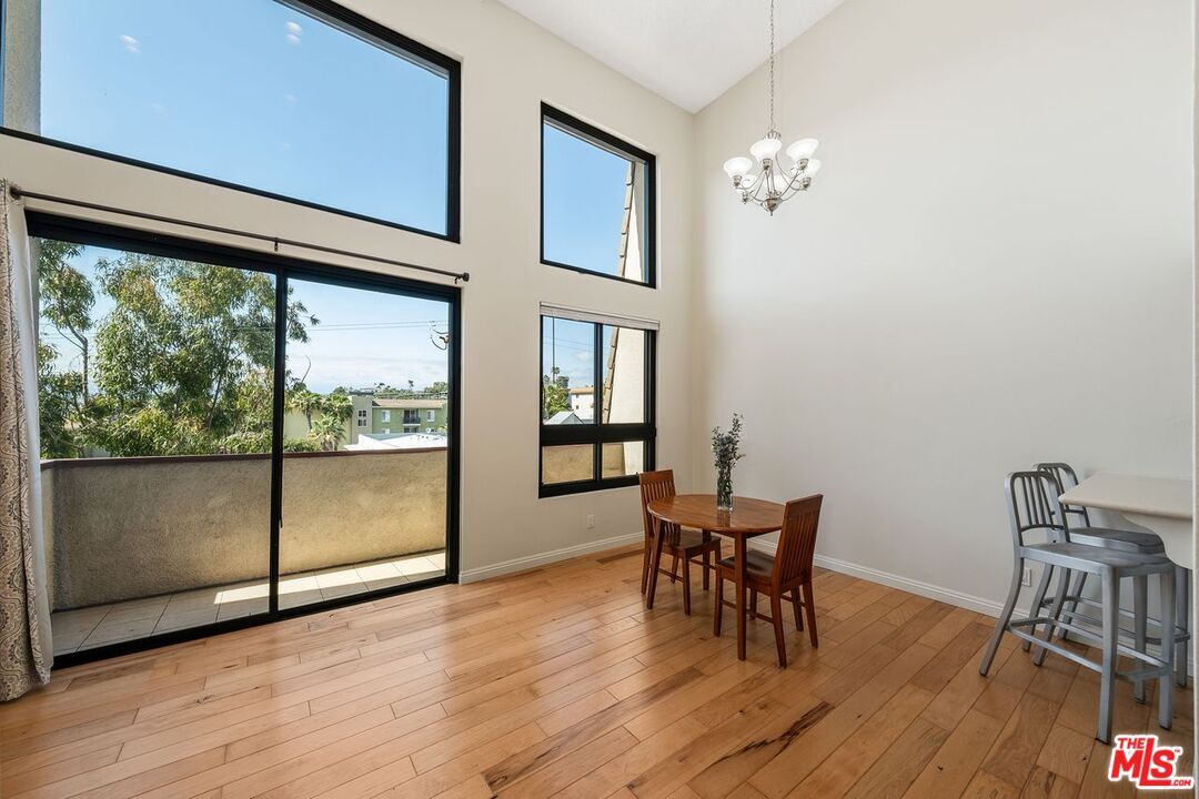 Property Photo: 8828 Pershing Dr 304 CA 90293