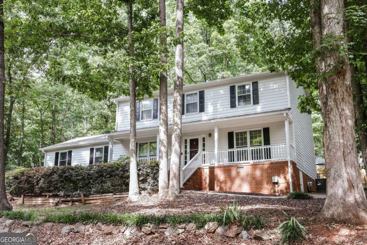 Property Photo:  146 Holly Hills Drive  GA 30606 