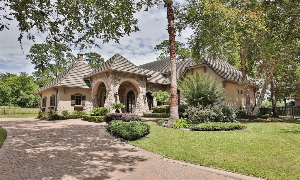 Property Photo:  2703 Northgate Village Drive  TX 77068 