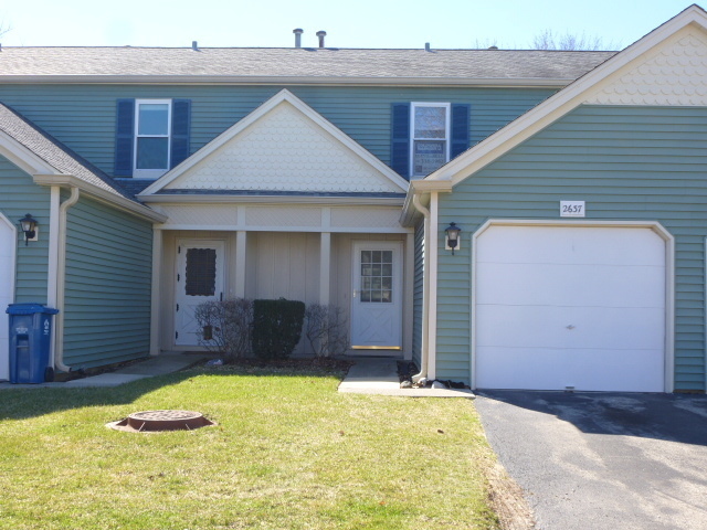 Property Photo:  2637 Country Oaks Court  IL 60502 