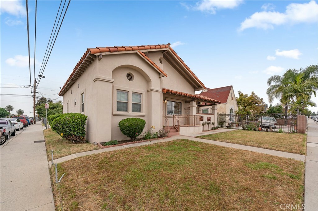 Property Photo:  677 South Gerhart Avenue  CA 90022 