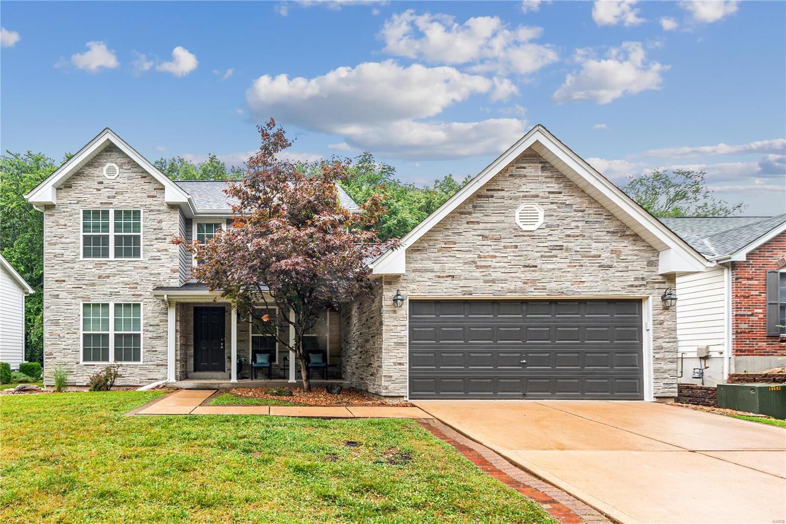 Property Photo: 320 Buckhurst Drive MO 63021