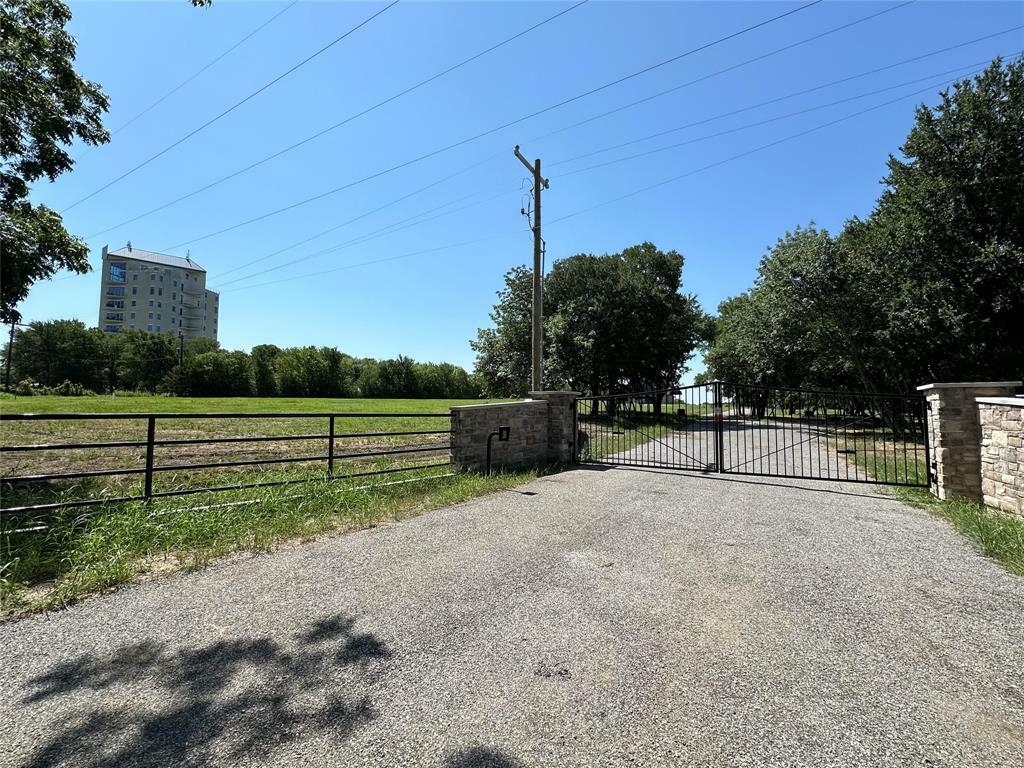 Property Photo:  Lot 2, 1037 Waters Edge Drive  TX 75020 