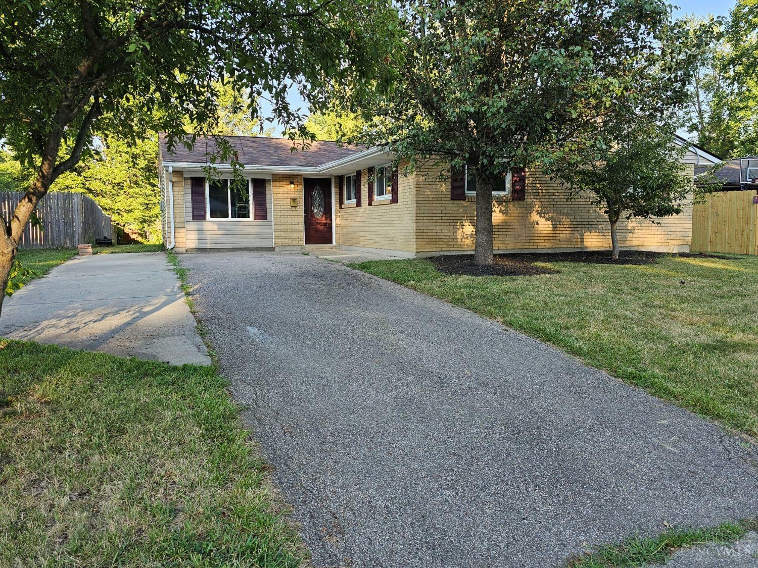 801 Mohican Drive  Loveland OH 45140 photo