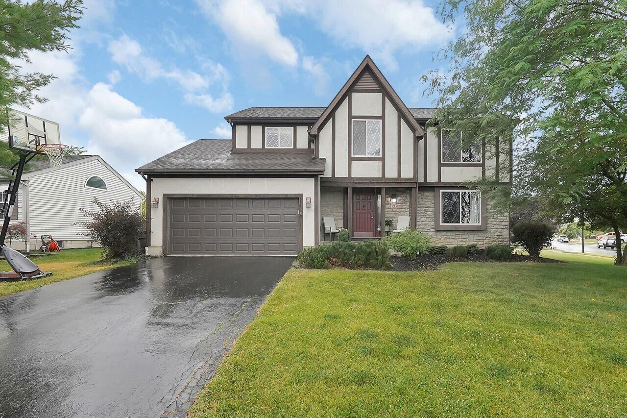 Property Photo: 793 Infantry Drive OH 43119