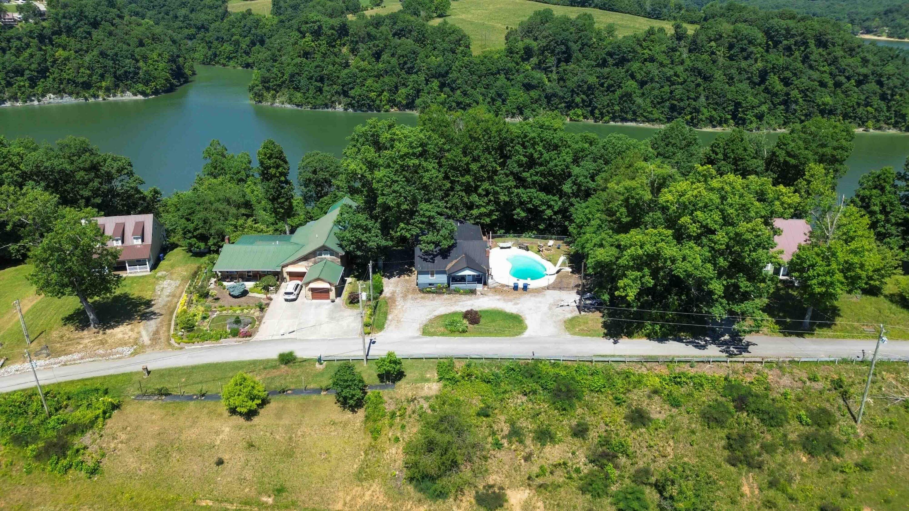 Property Photo:  368 Shoreline Drive  KY 42503 