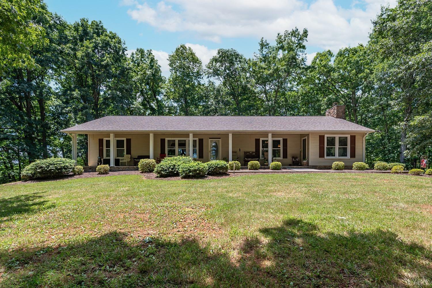 Property Photo:  1447 Von Roy Road  VA 24523 