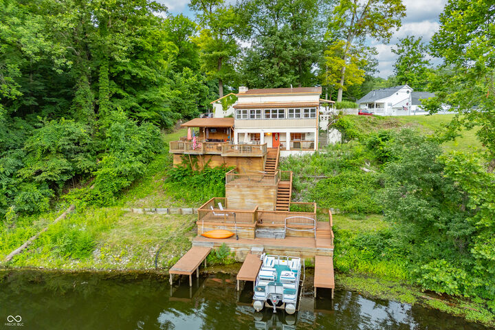 Property Photo:  409 W Lakeview Drive  IN 46164 