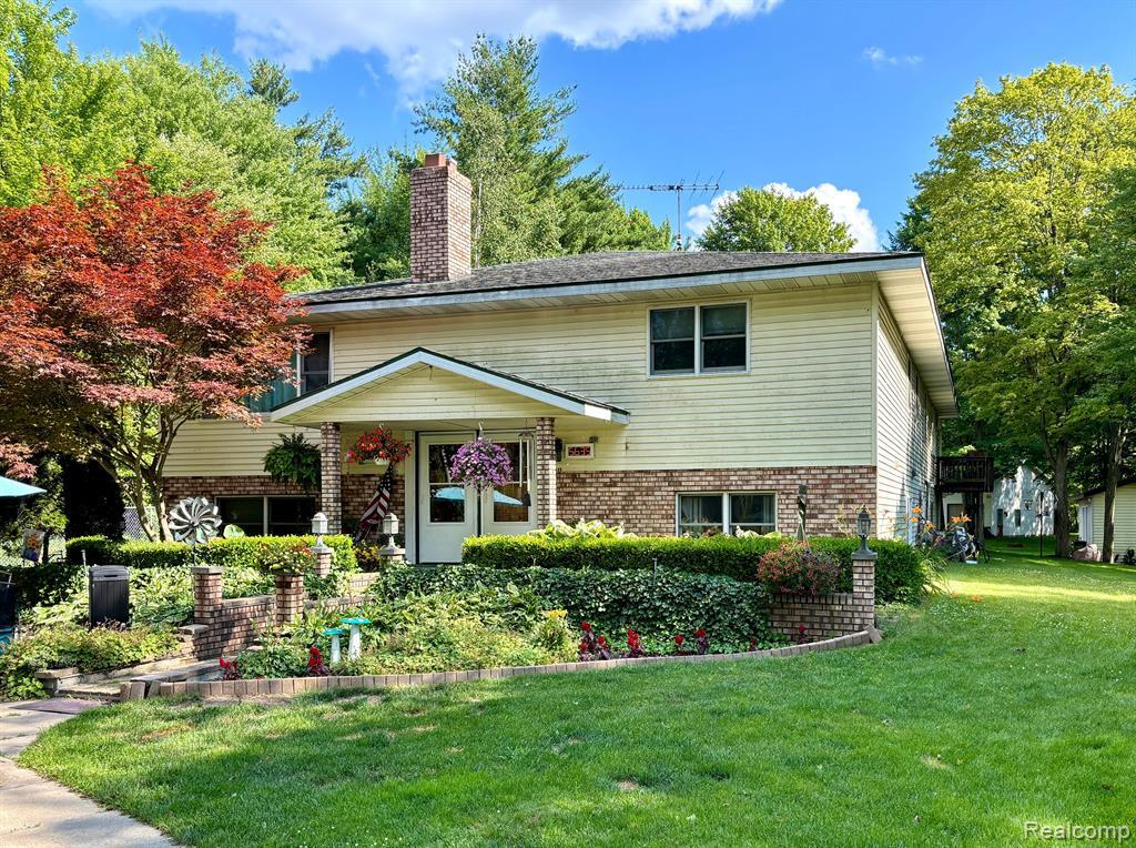Property Photo: 5631 Lapeer Road MI 48074 1308