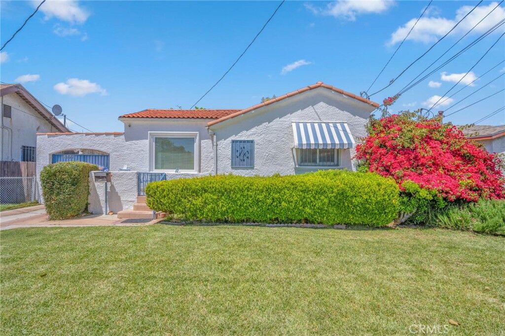 Property Photo: 1637 W 37th Street CA 90018