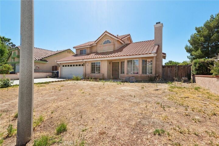 Property Photo: 37151 Daisy Street CA 93550