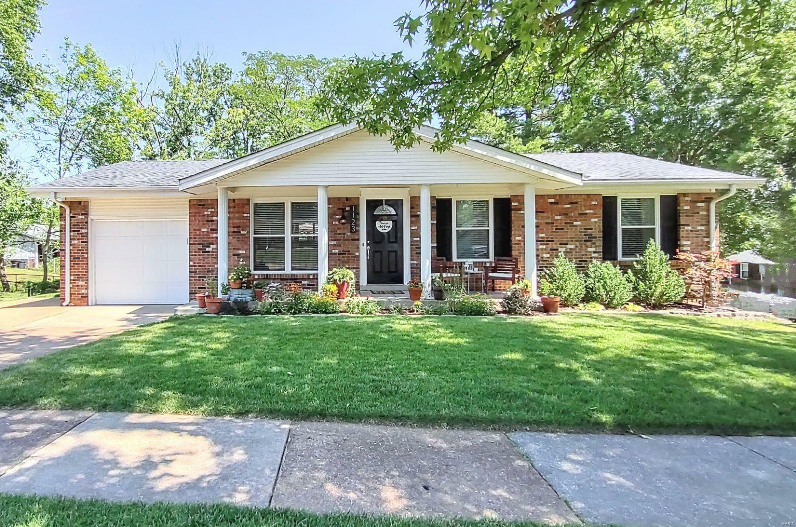 Property Photo:  1123 Grenadier Lane  MO 63021 