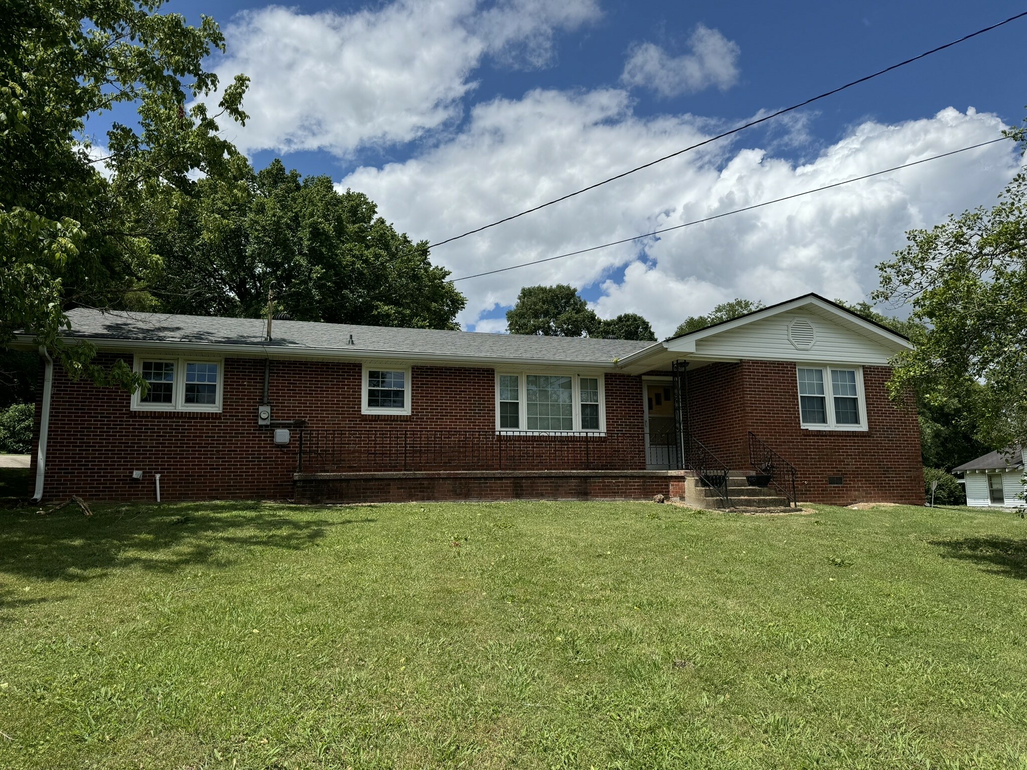 Property Photo:  786 Lebanon Hwy  TN 37087 