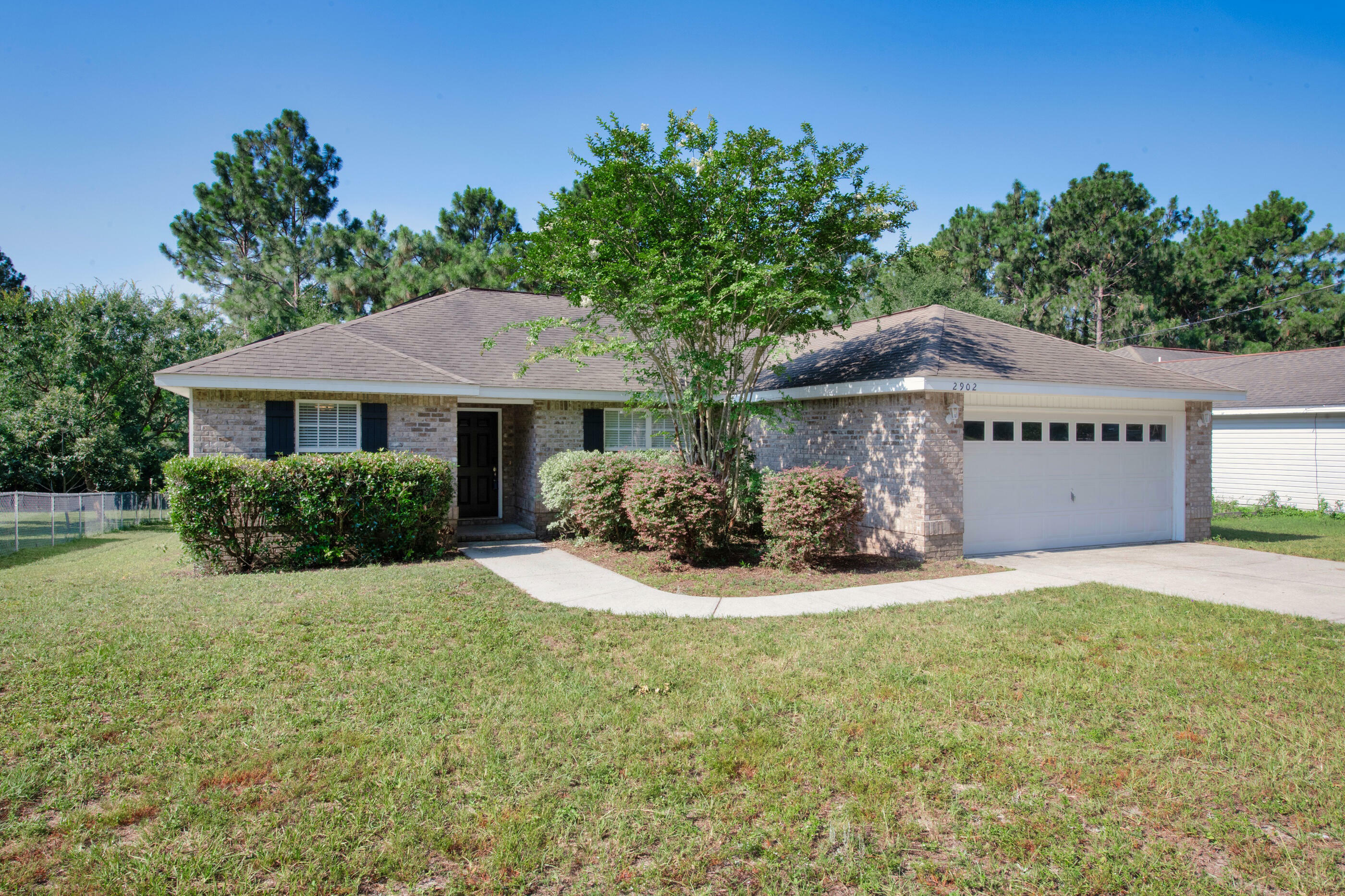 Property Photo:  2902 Azalea Avenue  FL 32539 