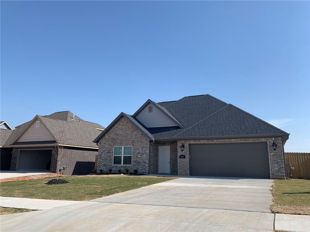 Property Photo: 5913 SW Gentle Winds Avenue AR 72713