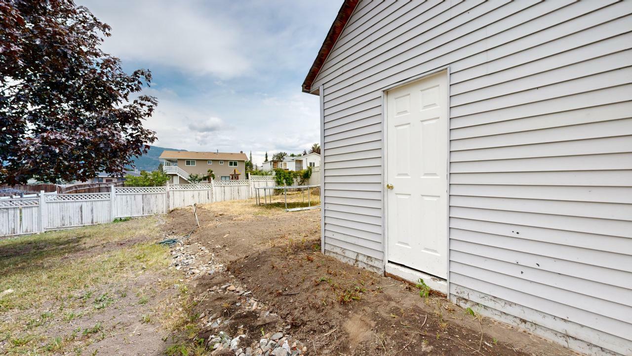 Property Photo:  3838 15 Avenue  BC V1T 8H4 