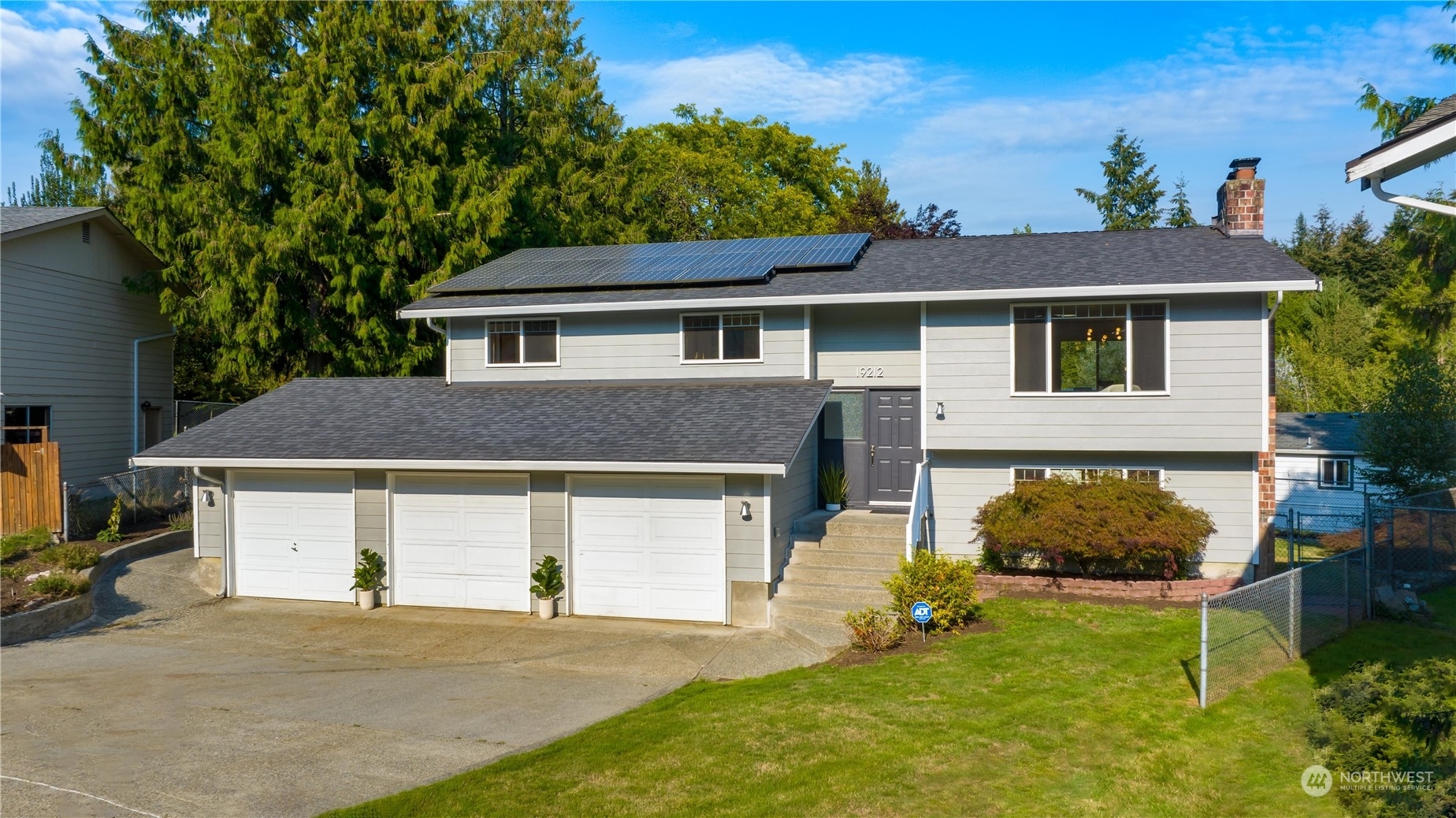 Property Photo:  19212 32nd Avenue NE  WA 98155 