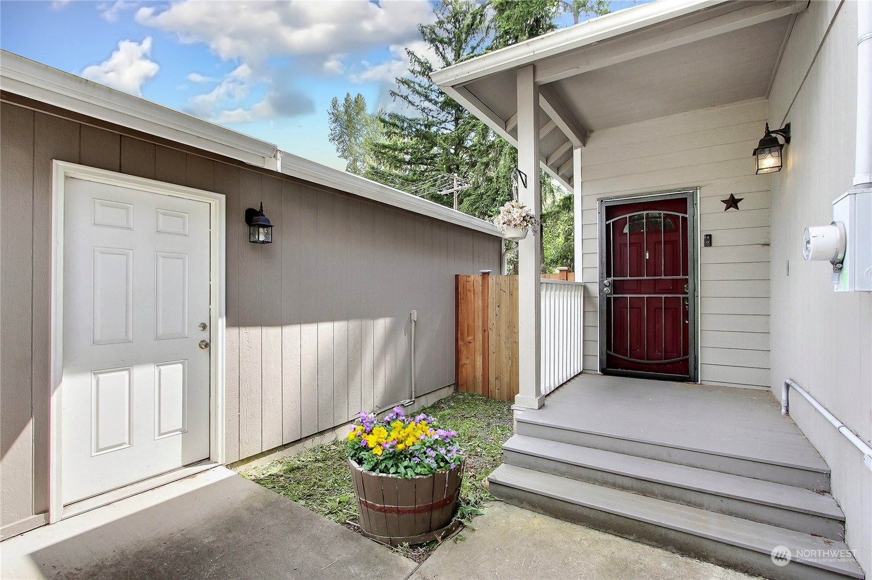 Property Photo:  25503 37th Court Ave E  WA 98387 
