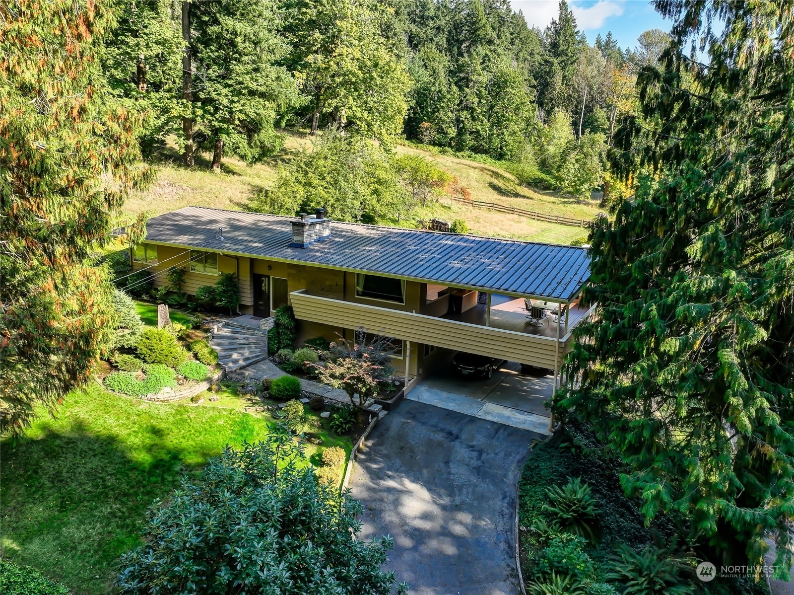 Property Photo:  24629 SE 153rd Place  WA 98027 