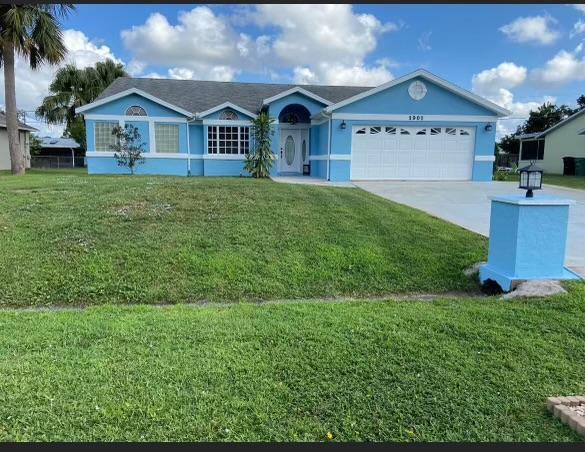Property Photo: 1901 SE Manth Lane FL 34983