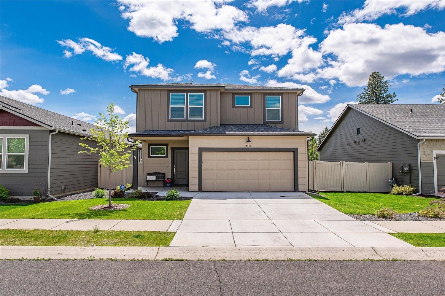 House for sale in Spokane 5909 W Ln, Spokane, WA 99208